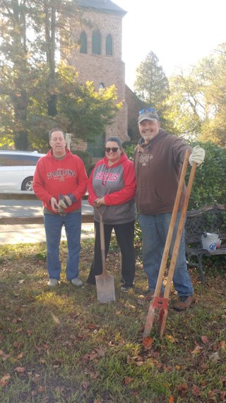 Paul Girolami, Dee Calcutt, Bruce Cotting during a Council clean up before the NCPD event.